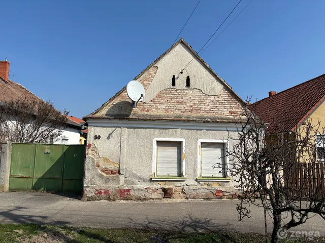Eladó ház Szakony 55 nm