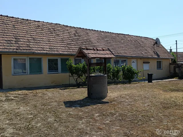 Eladó ház Dávod 124 nm