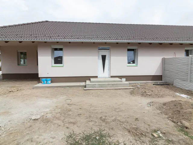 Eladó ház Pilis 77 nm