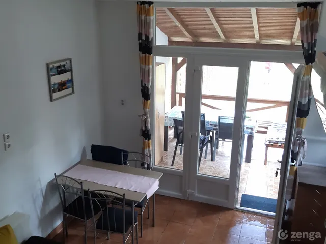 Eladó nyaraló Balatonkeresztúr 60 nm