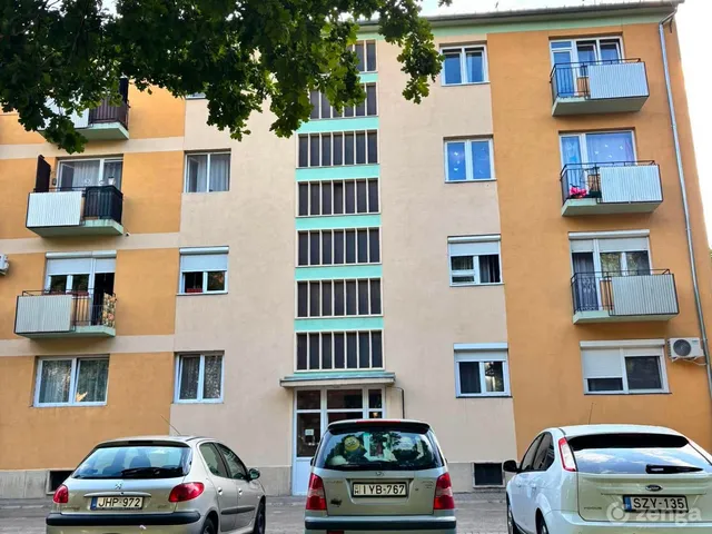 Eladó lakás Ajka 45 nm