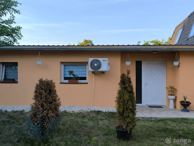 Eladó ház Budapest XVIII. kerület, Szemeretelep 30 nm