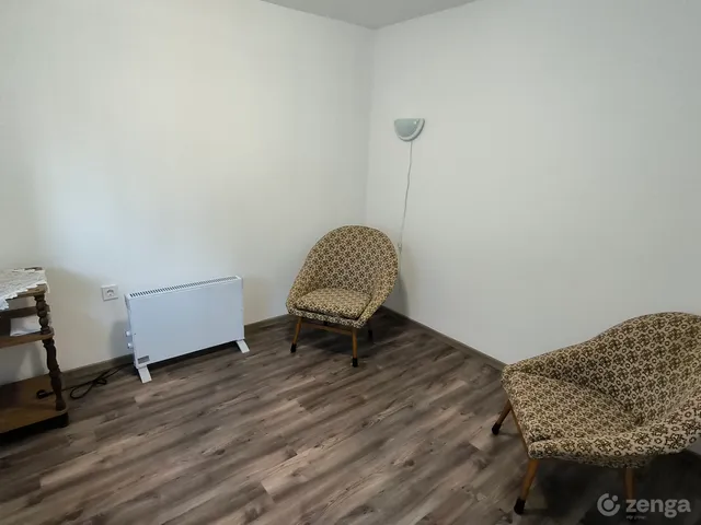 Eladó ház Budapest XVIII. kerület, Szemeretelep 30 nm