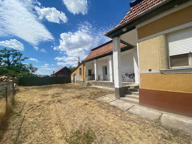 Eladó ház Boldog 92 nm