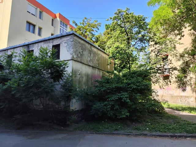 Eladó kereskedelmi és ipari ingatlan Budapest XIV. kerület, Nagyzugló, Ormos utca 43 nm