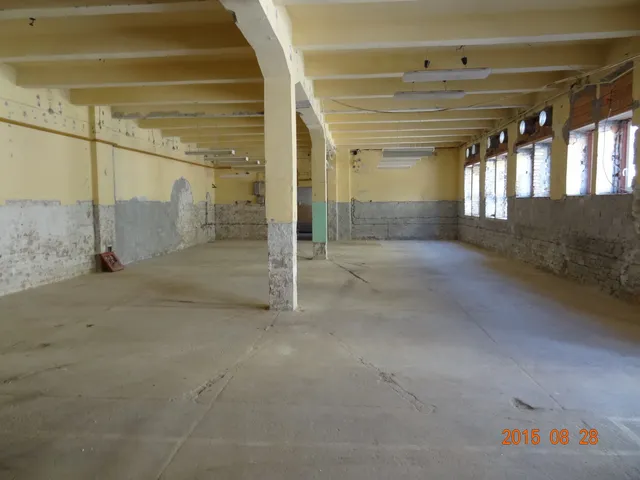 Eladó kereskedelmi és ipari ingatlan Budapest IV. kerület, Újpest, Szabadkai utca 17 1122 nm