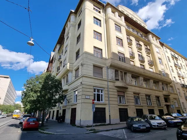 Kiadó kereskedelmi és ipari ingatlan Budapest V. kerület 233 nm