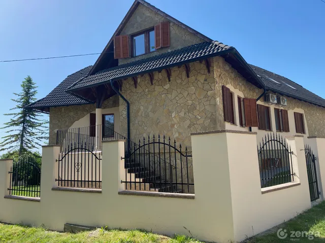Eladó ház Zsámbék, Szomori út 316 nm