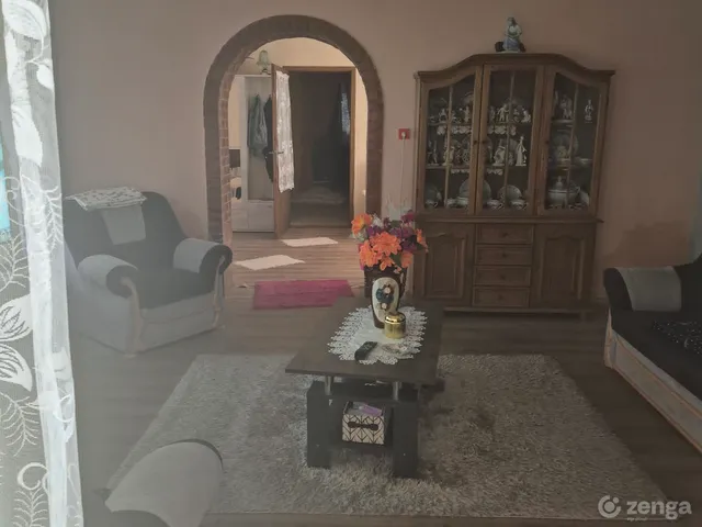 Eladó ház Nagykőrös, Tabán 126 nm