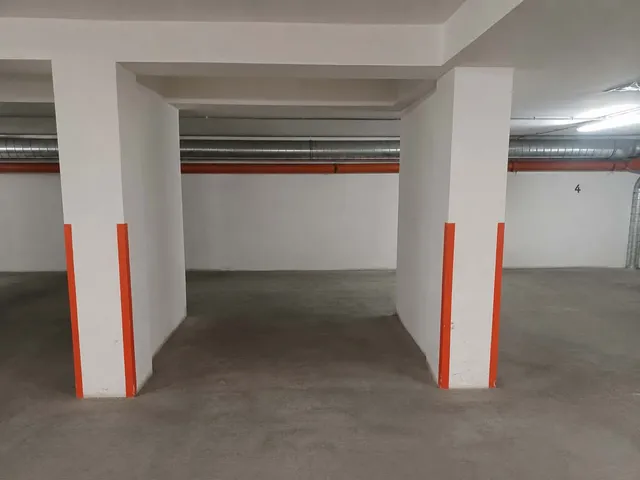 Eladó garázs Győr, Belváros 13 nm