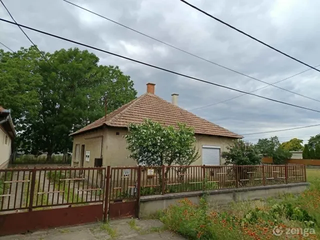 Eladó ház Mélykút 74 nm