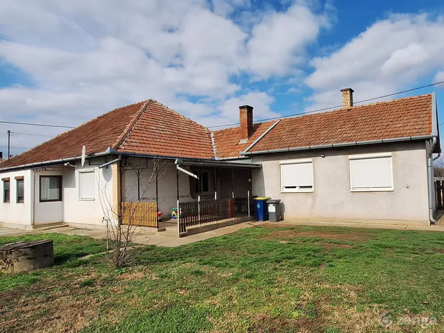Eladó ház Kocsord 180 nm