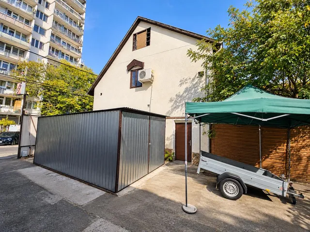 Eladó kereskedelmi és ipari ingatlan Budapest XVII. kerület, Rákoskeresztúr, Bujákhida utca 6. 214 nm