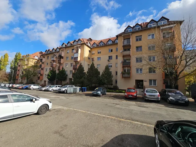 Eladó lakás Budapest XVII. kerület, Rákoskeresztúr, Pesti út 83-89 64 nm