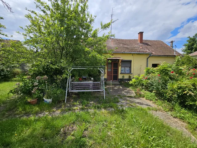 Eladó ház Szarvaskend 60 nm