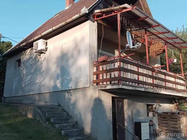 Eladó ház Domony 97 nm