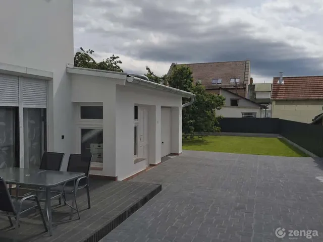 Eladó ház Zalaegerszeg, Arany János utca 20. 205 nm