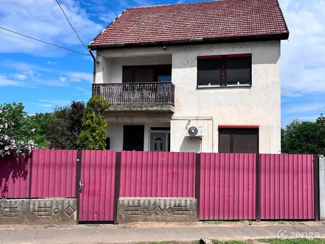 Eladó ház Hajdúhadház, Damjanich 14 145 nm