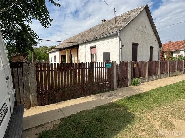 Eladó ház Mérk 102 nm
