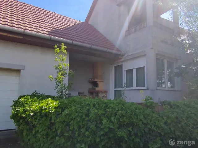 Eladó ház Felsőzsolca 160 nm