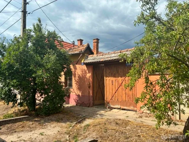 Eladó ház Cegléd 90 nm