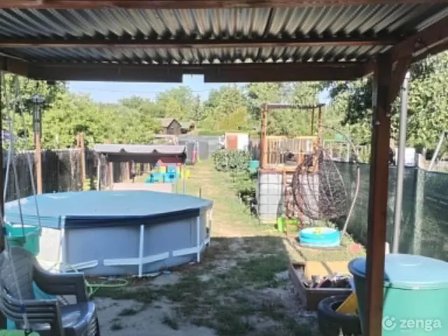 Eladó telek Oroszlány, Óváros 337 nm