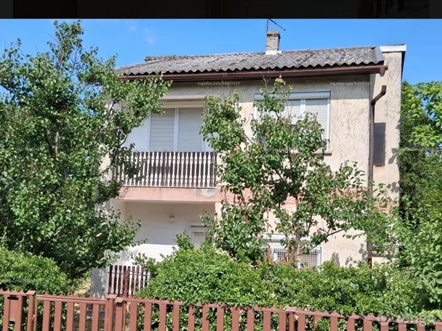 Eladó ház Kengyel 160 nm