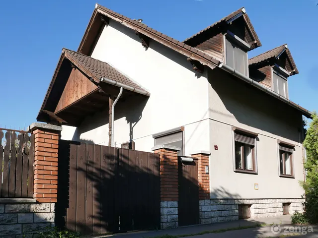 Eladó ház Budapest IV. kerület, Istvántelek 180 nm