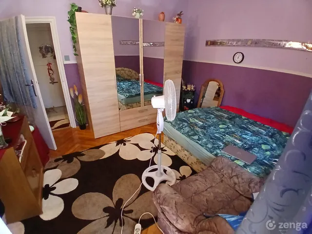 Eladó lakás Pécs, Uránváros 29 nm