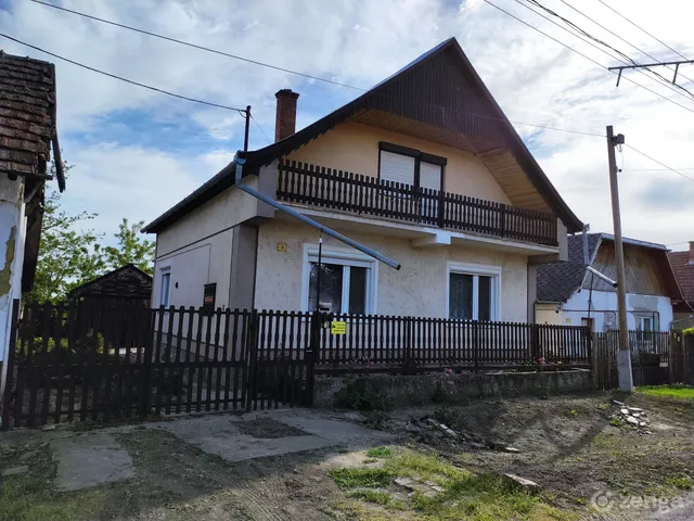 Eladó ház Tiszaföldvár 100 nm