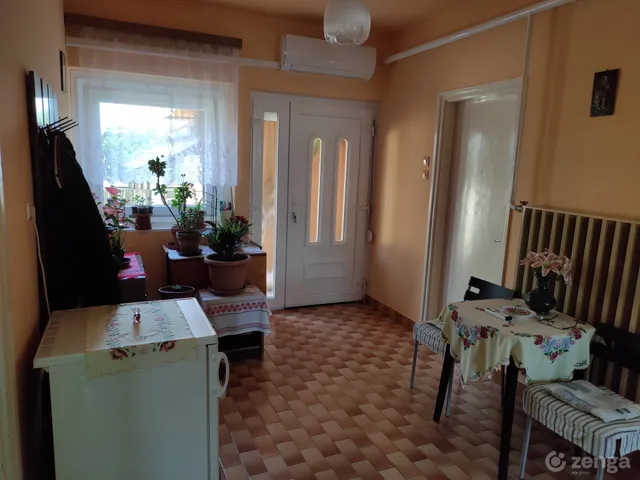 Eladó ház Tiszaföldvár, Darvas út 3. 100 nm