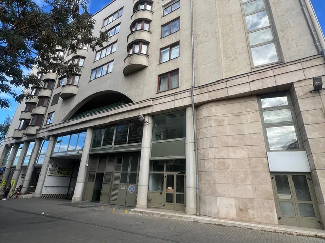 Kiadó kereskedelmi és ipari ingatlan Budapest IX. kerület, Középső Ferencváros 12 nm