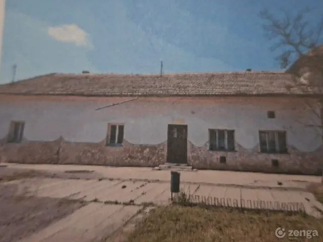 Eladó telek Jászladány 171 nm