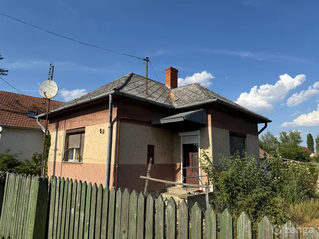 Eladó ház Kunmadaras 50 nm