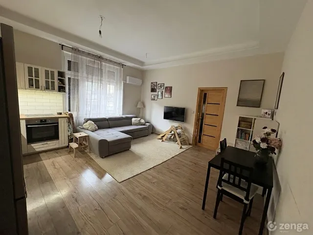 Eladó lakás Budapest X. kerület, Ligettelek 75 nm