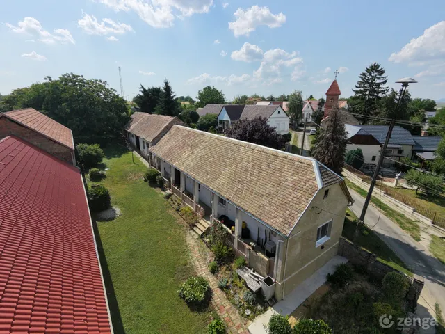 Eladó ház Szőkéd 105 nm