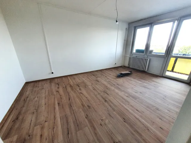 Kiadó lakás Sopron, Jereván-lakótelep 49 nm