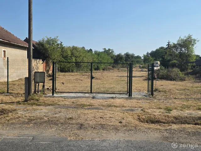 Eladó telek Döröske 5089 nm