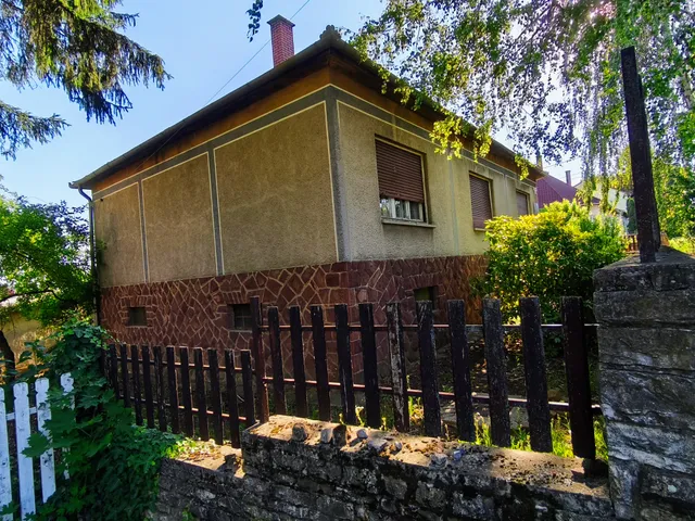 Eladó ház Dombóvár 130 nm