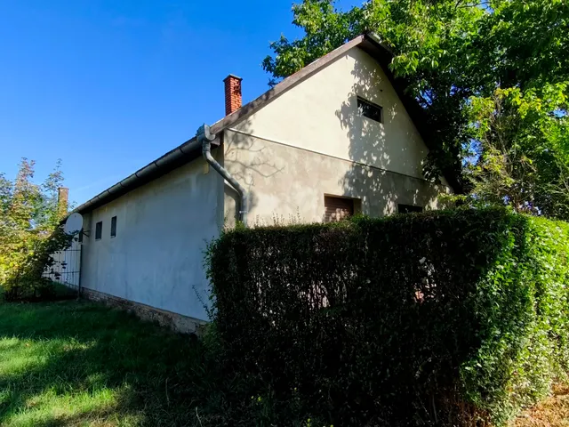 Eladó ház Dombóvár 100 nm