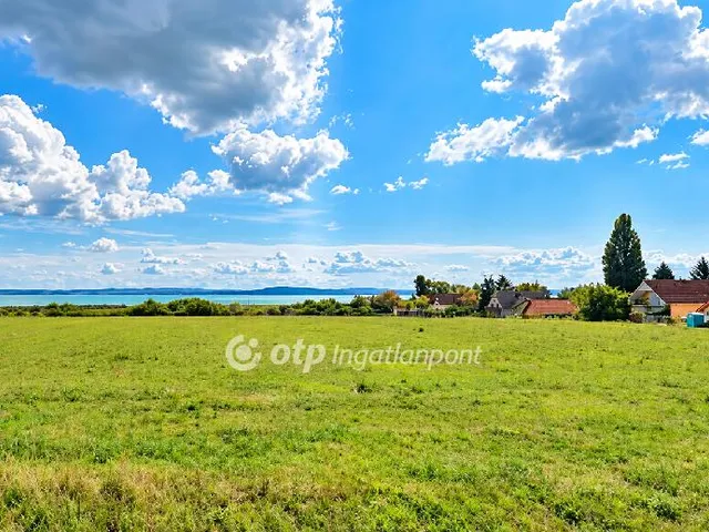 Eladó telek Balatonudvari 710 nm