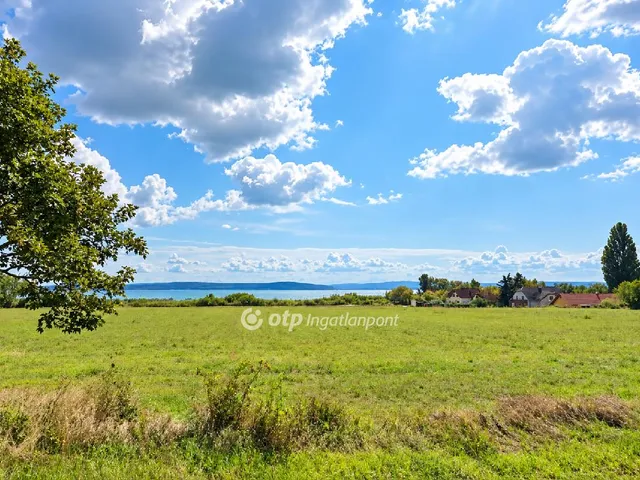Eladó telek Balatonudvari 750 nm