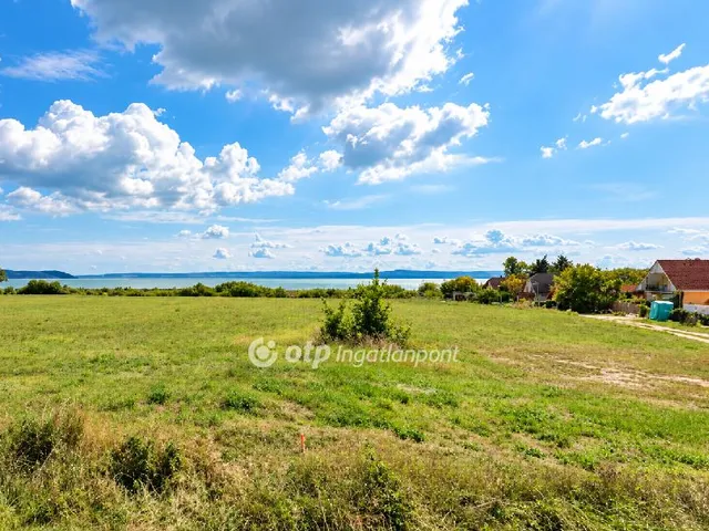 Eladó telek Balatonudvari 751 nm