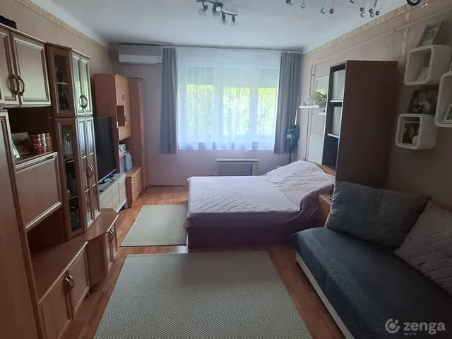 Eladó lakás Kecskemét, Széchenyiváros 57 nm