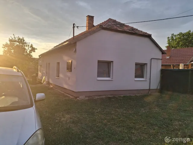 Eladó ház Kunszentmárton 84 nm