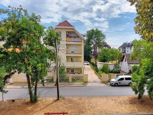 Eladó lakás Debrecen, Nagyerdőalja 52 nm