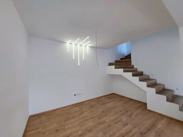 Eladó ház Debrecen, Homokkert 165 nm