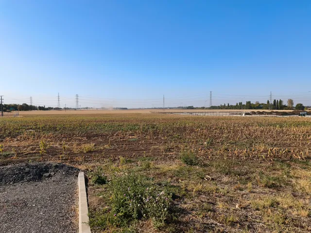 Eladó kereskedelmi és ipari ingatlan Debrecen 25000 nm