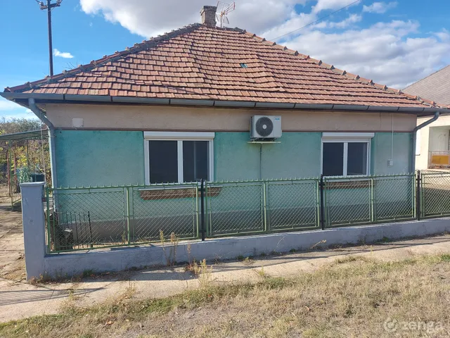 Eladó ház Ercsi 56 nm