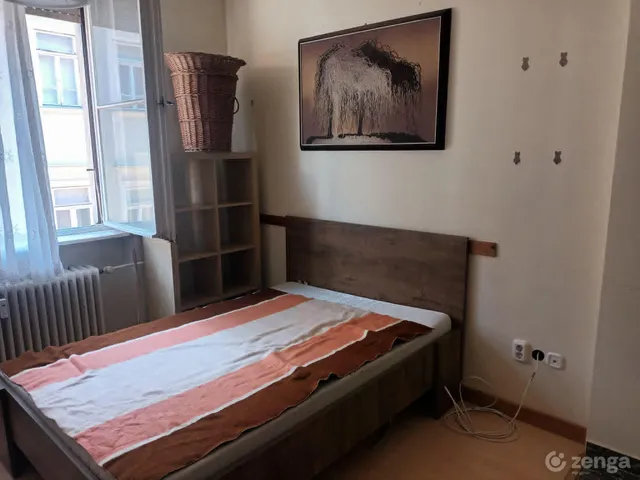 Kiadó lakás Szeged, Belváros 25 nm